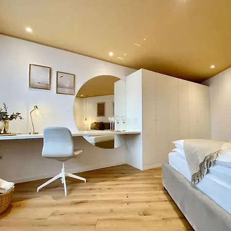 Komfort - Suite Zentral, Mit Balkon Und Waschmaschine Düsseldorf Extérieur photo