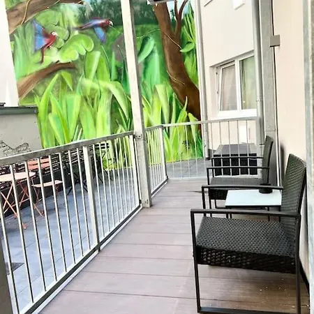 Komfort - Suite Zentral, Mit Balkon Und Waschmaschine Düsseldorf Extérieur photo