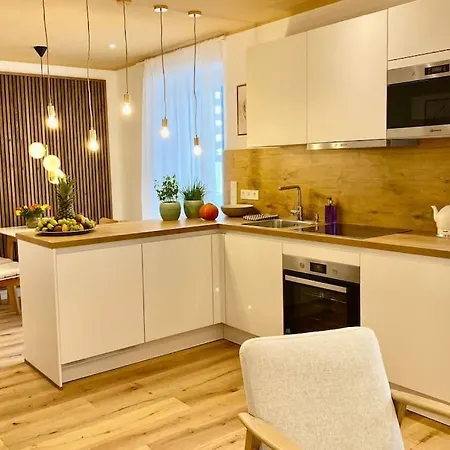 Komfort - Suite Zentral, Mit Balkon Und Waschmaschine Düsseldorf Extérieur photo