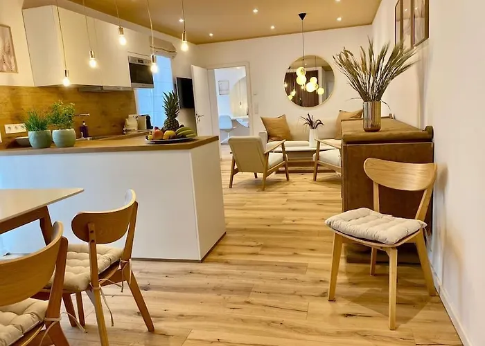 Komfort - Suite Zentral, Mit Balkon Und Waschmaschine