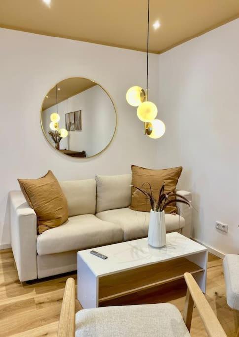 Komfort - Zentral, Mit Balkon Und Waschmaschine Appartement Düsseldorf